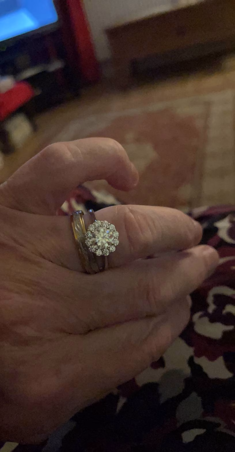 Silver and Moissanite Flower - immagine 2