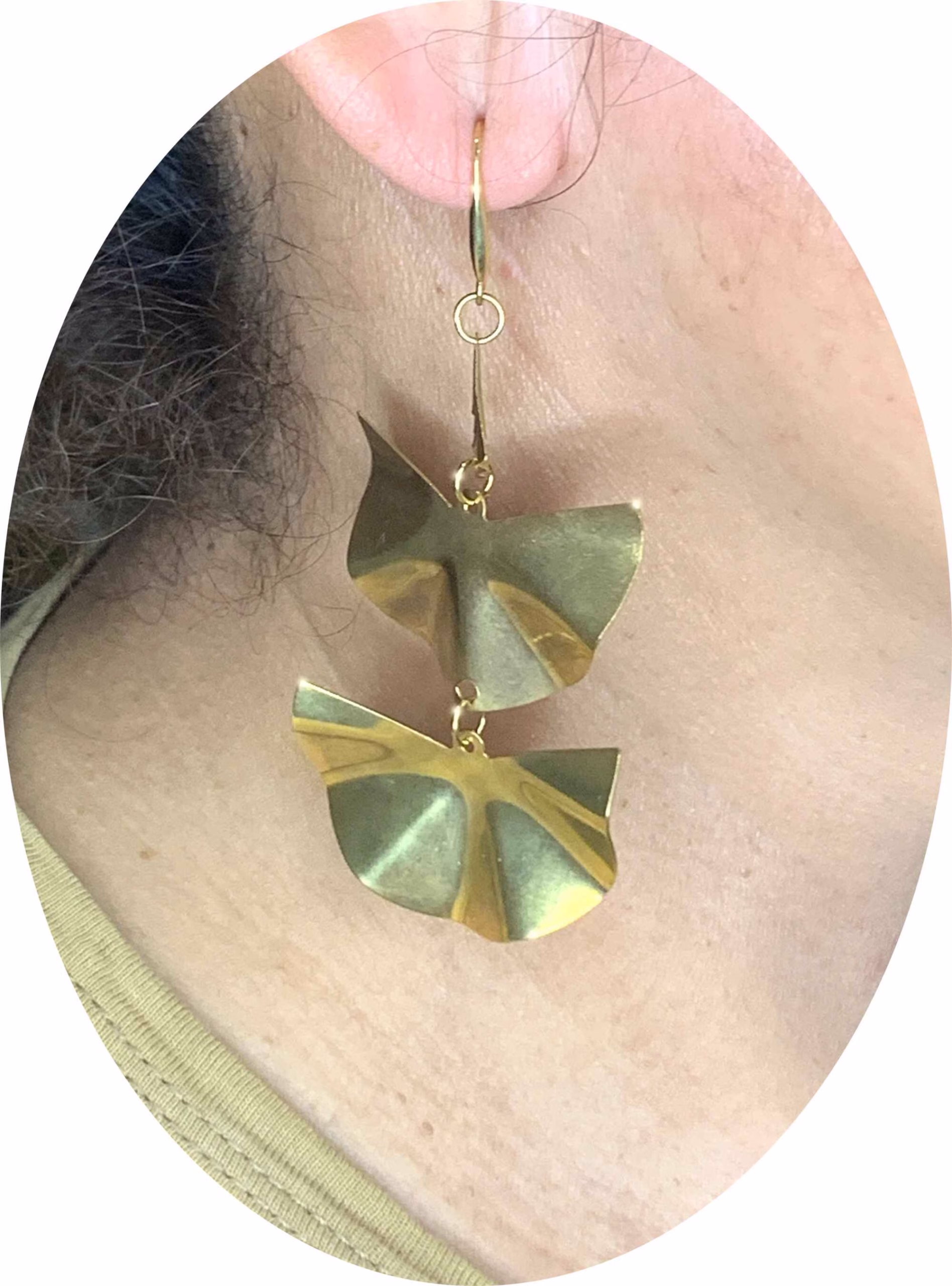 Crescent Moon and Fan Pendant Earrings - immagine 3